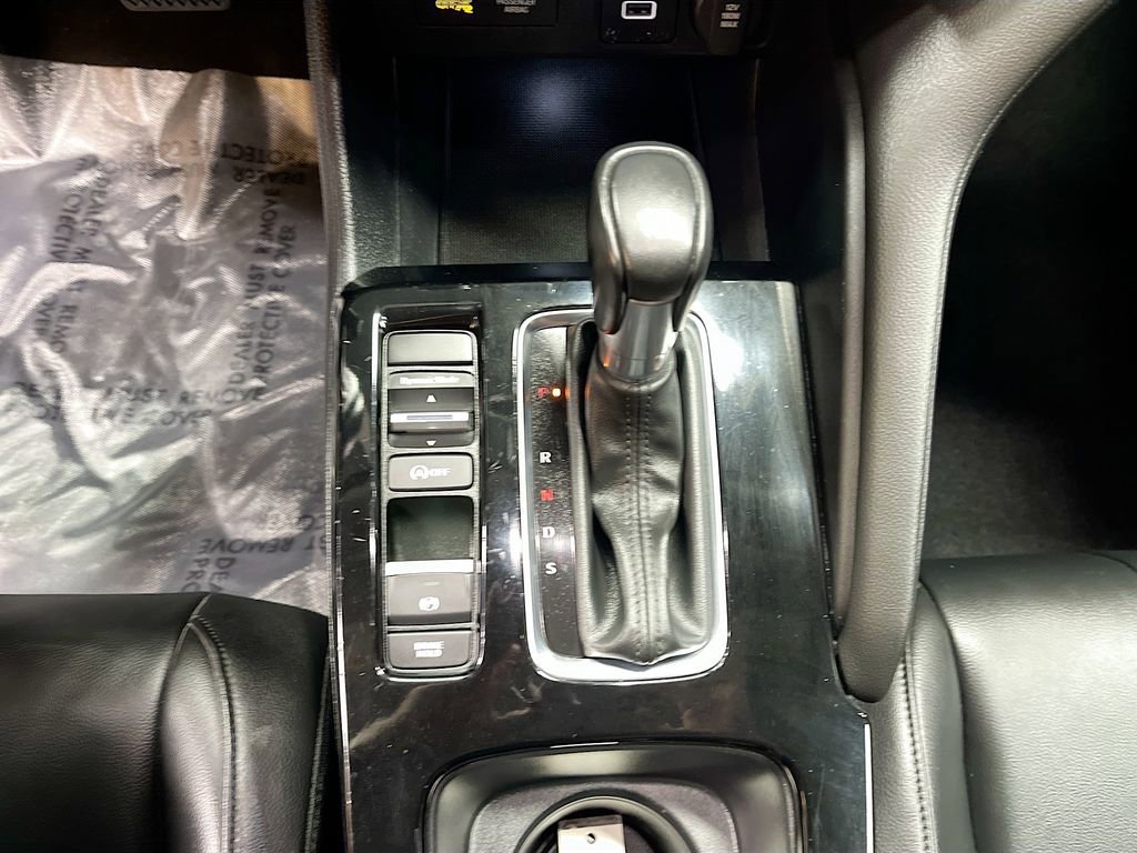 Used 2025 Acura Integra FWD image 16