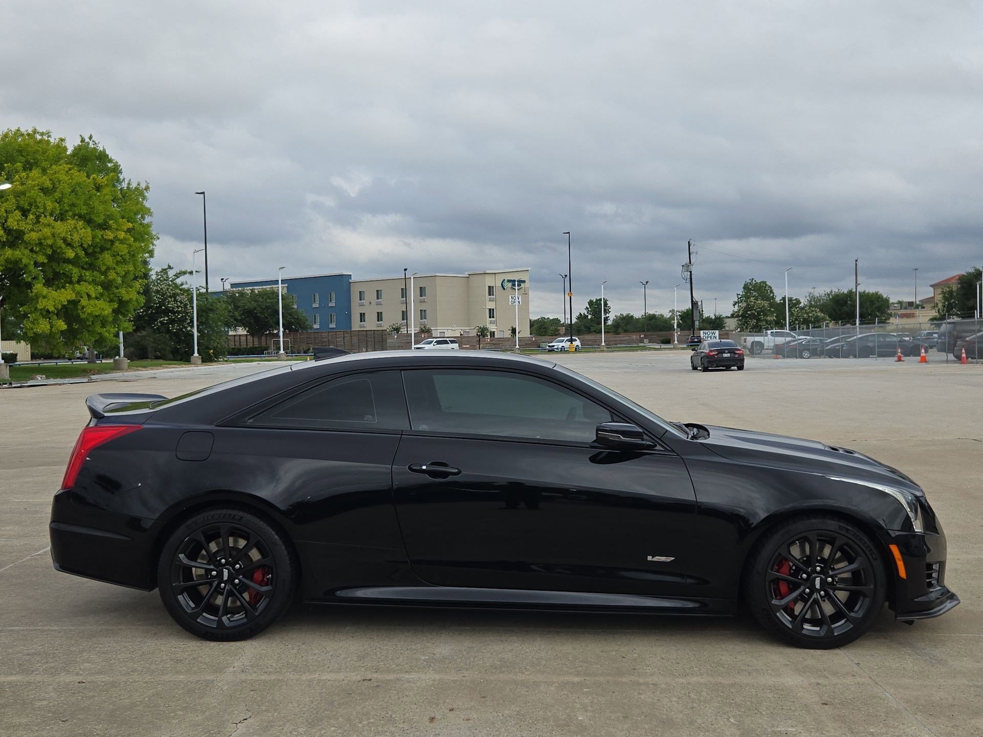 Used 2017 Cadillac ATS V w/ Carbon Black Package RWD image 2