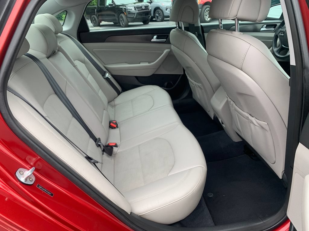 Used 2015 Hyundai Sonata Sport w/ Option Group 04 FWD image 29