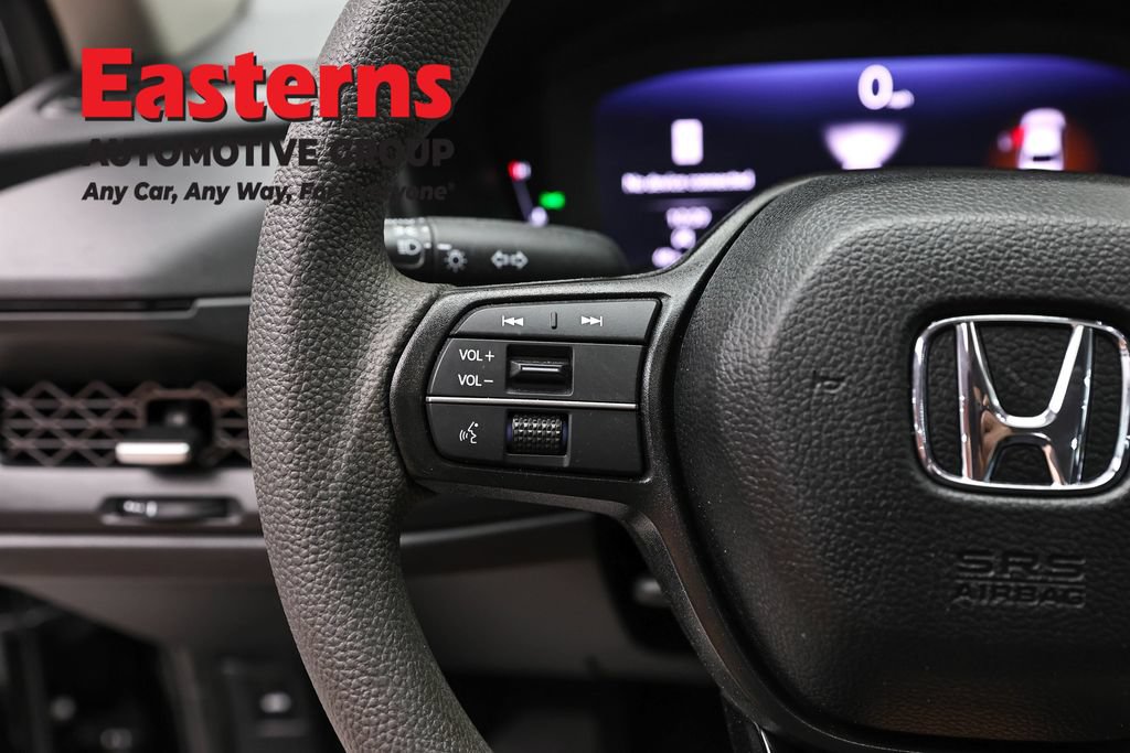 Used 2025 Honda Accord SE image 15