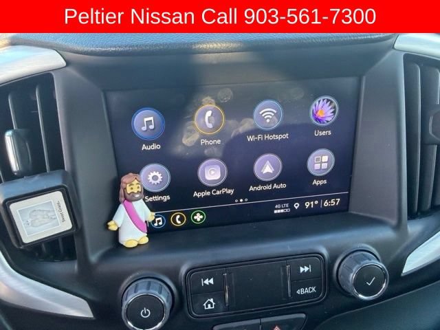 Used 2024 GMC Terrain SLT w/ Tech Package FWD image 17