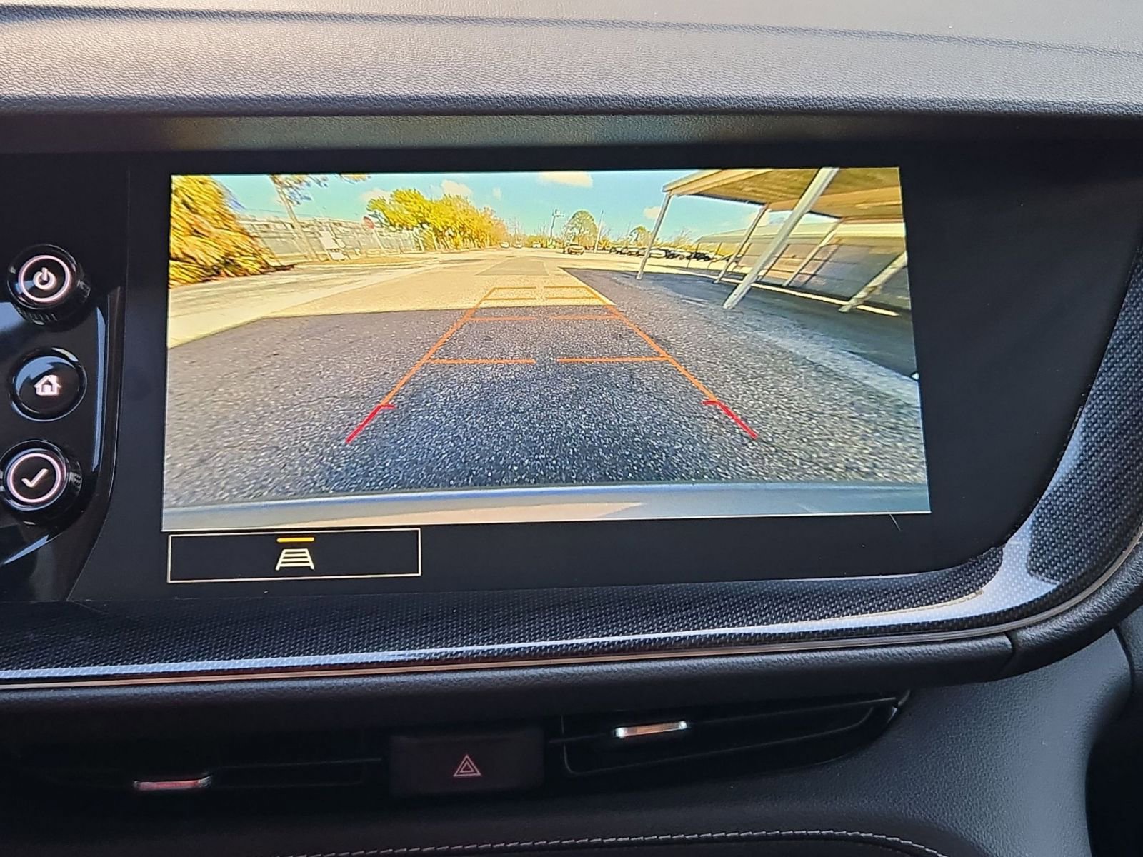 Used 2023 Buick Envision Essence w/ Sport Touring Package image 17