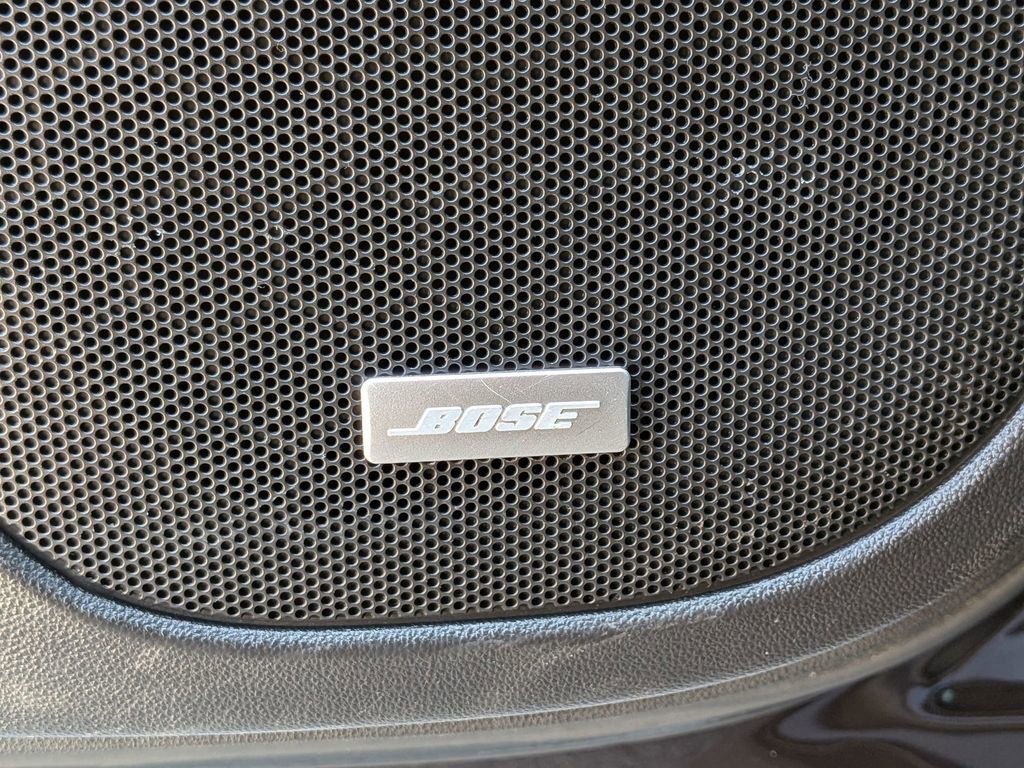 Used 2020 GMC Acadia SLT w/ Premium Package image 15