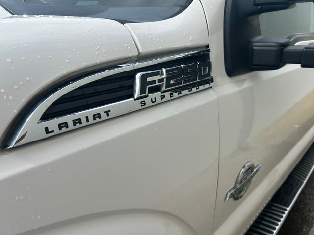 Used 2016 Ford F250 Platinum w/ FX4 Off-Road Package AWD/4WD image 6