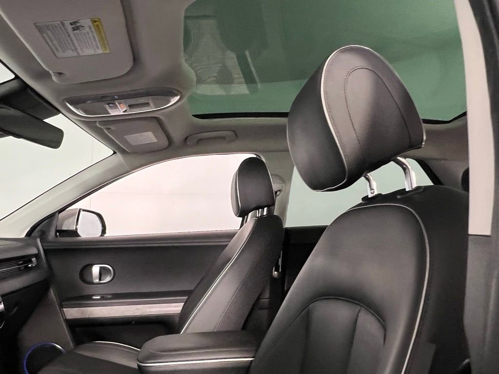 Used 2023 Hyundai Ioniq 5 Limited image 25