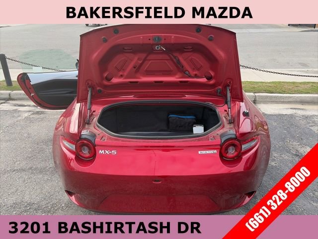 New 2025 MAZDA MX-5 Miata Club w/ Interior Package image 15