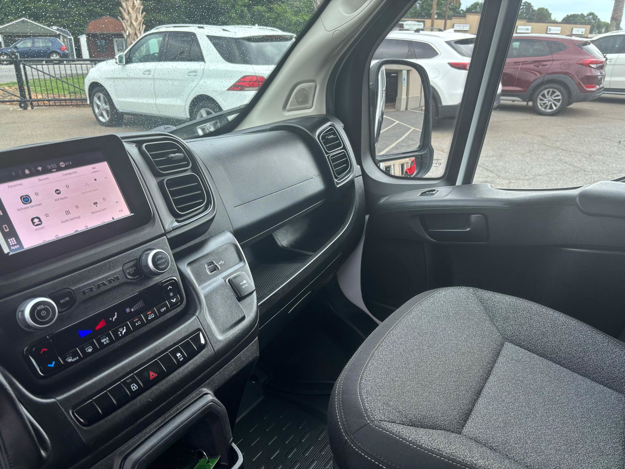 Used 2024 RAM ProMaster 2500 w/ Convenience Group FWD image 45
