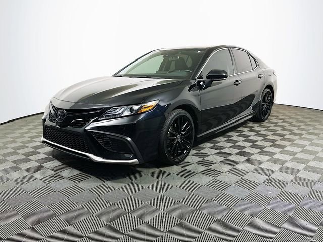 Certified 2022 Toyota Camry XSE FWD image 4