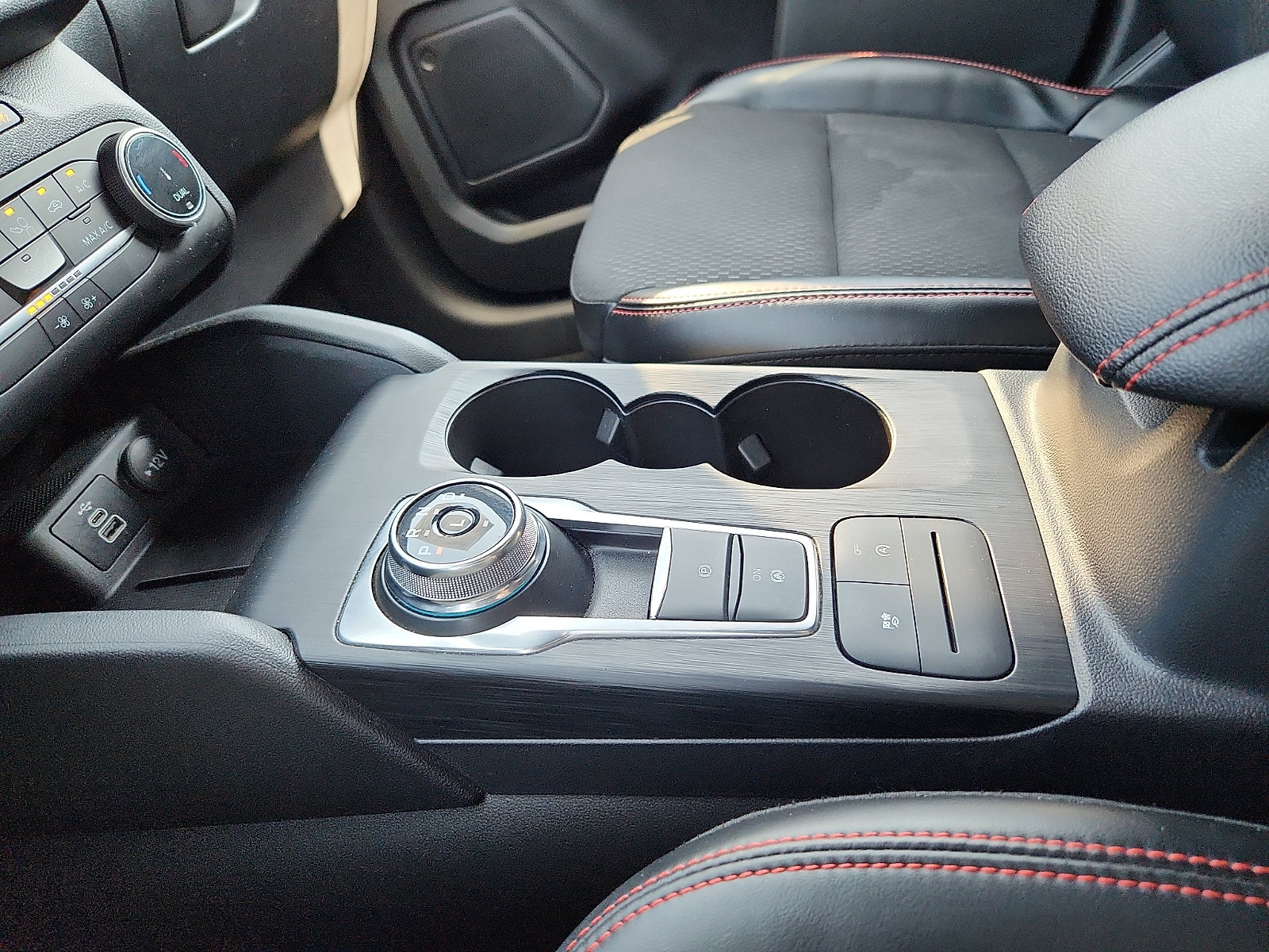 Used 2025 Ford Escape ST-Line FWD image 20