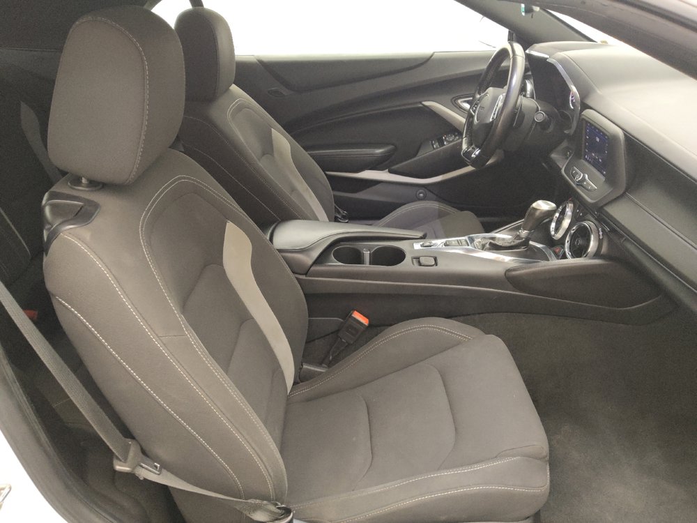 Used 2020 Chevrolet Camaro LT RWD image 21