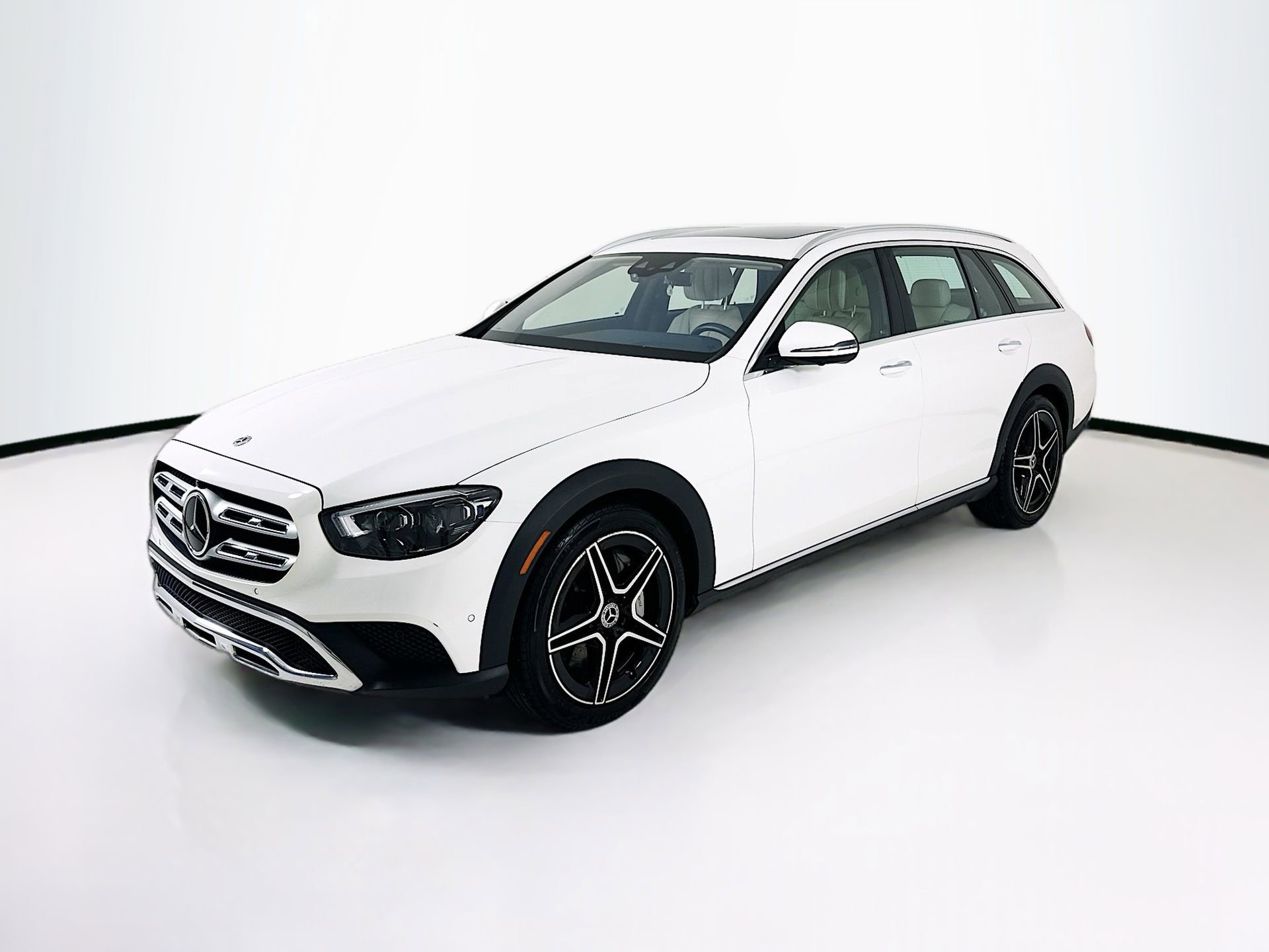 Certified 2022 Mercedes-Benz E 450 4MATIC All-Terrain Wagon image 3
