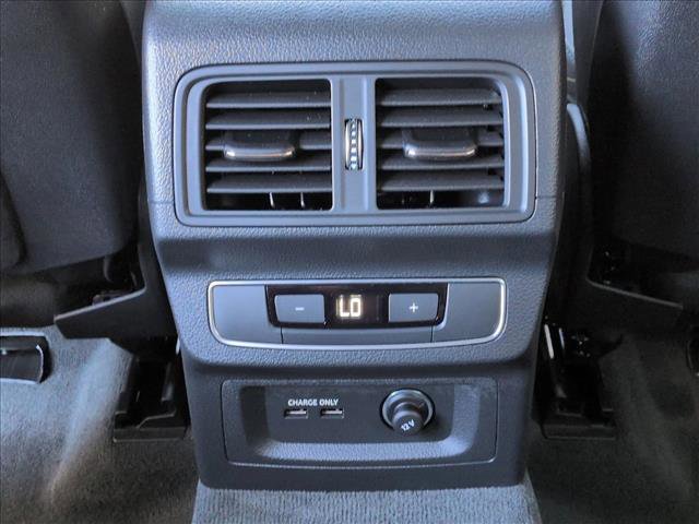 Used 2025 Audi SQ5 Premium Plus w/ Premium Plus Package image 18