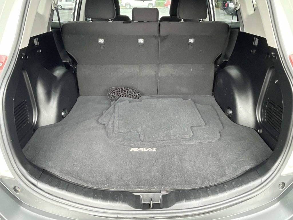 Used 2014 Toyota RAV4 XLE FWD image 10