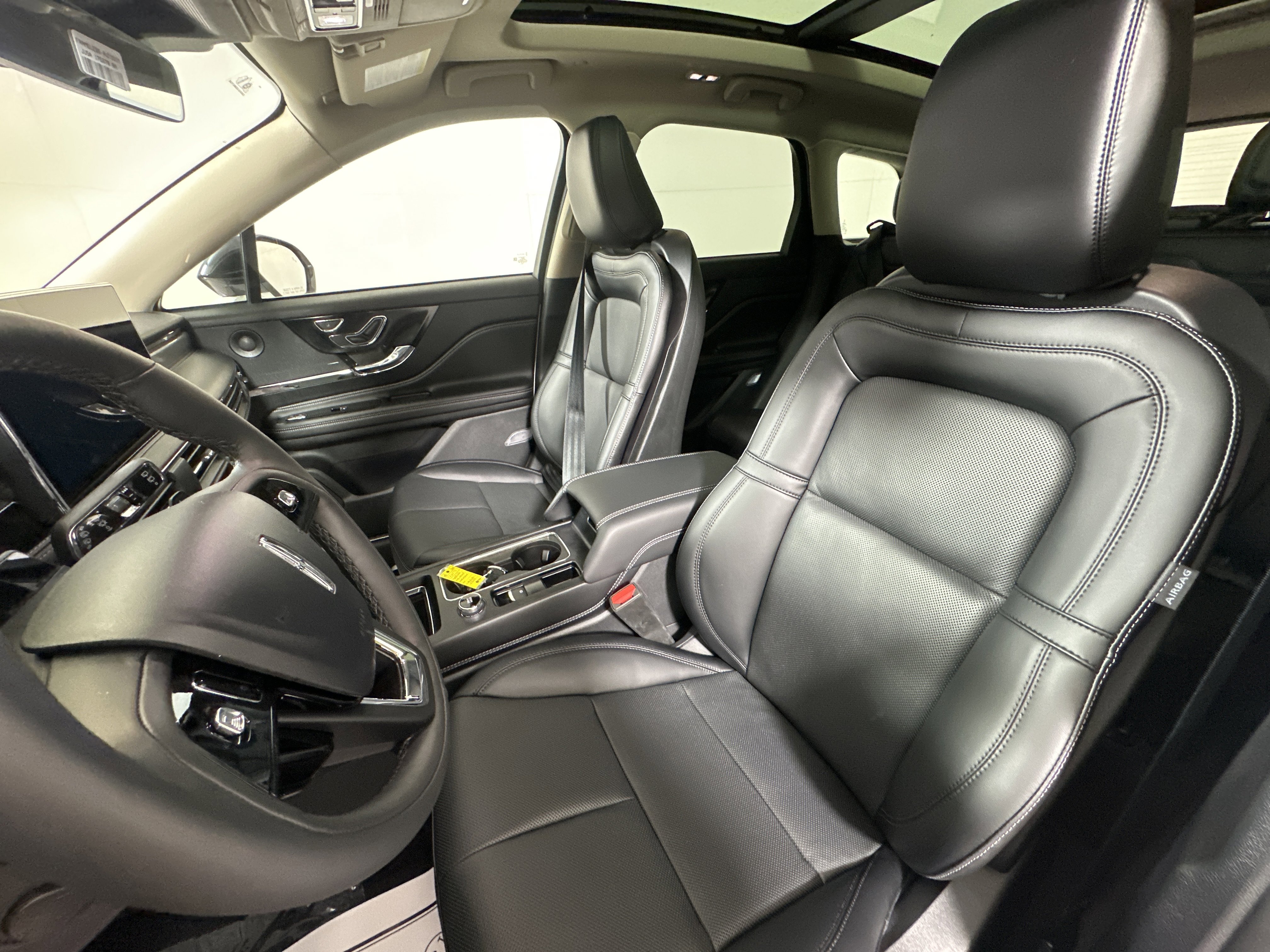 New 2026 Lincoln Corsair Reserve image 9