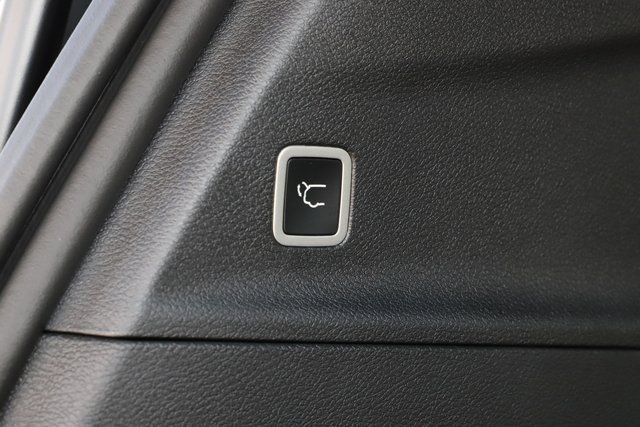 New 2026 Chrysler Pacifica Select image 9