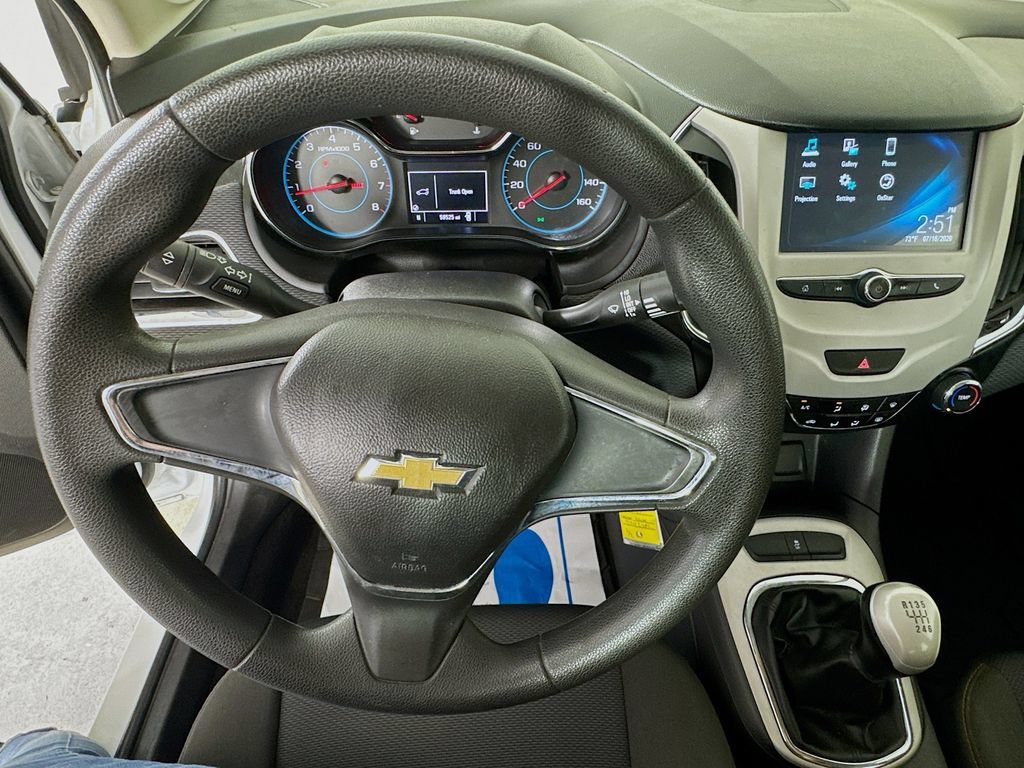 Used 2018 Chevrolet Cruze LS FWD image 12