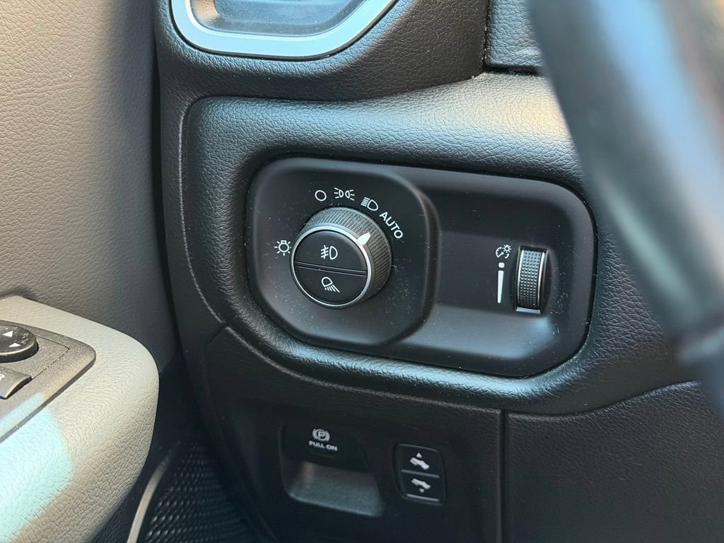 Used 2021 RAM 1500 Big Horn AWD/4WD image 18