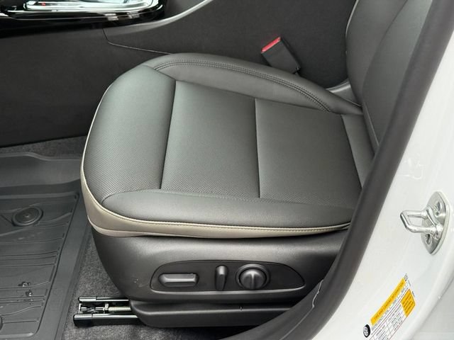 New 2026 Chevrolet Trax ACTIV w/ Sunroof Package FWD image 13