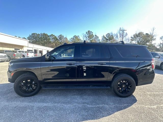 Used 2023 Chevrolet Suburban Z71 w/ Luxury Package image 18