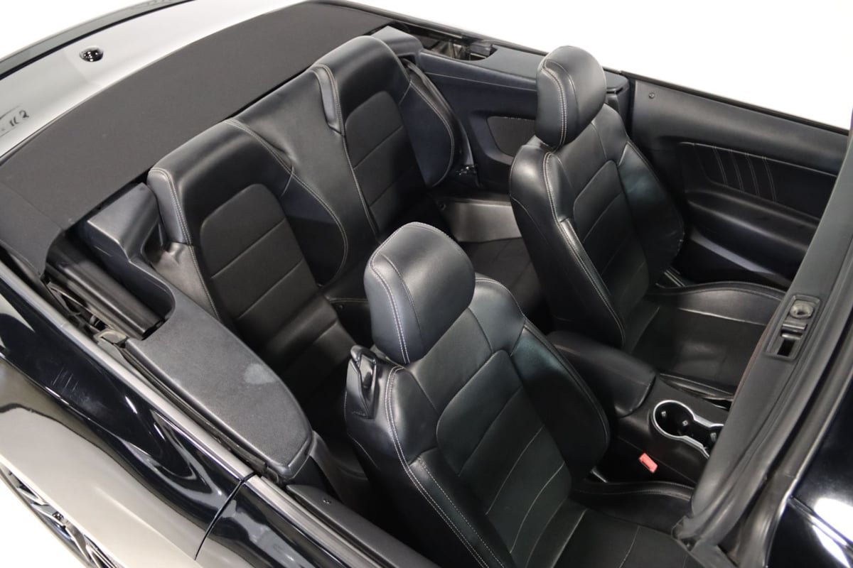 Used 2019 Ford Mustang Premium RWD image 21
