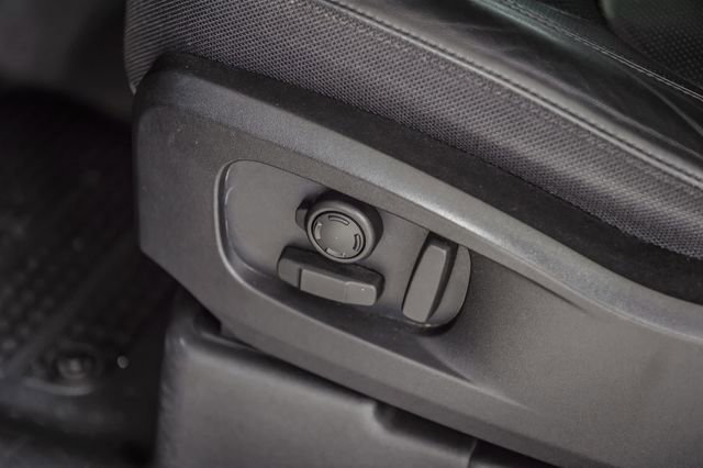 Used 2020 Land Rover Defender 110 X image 39