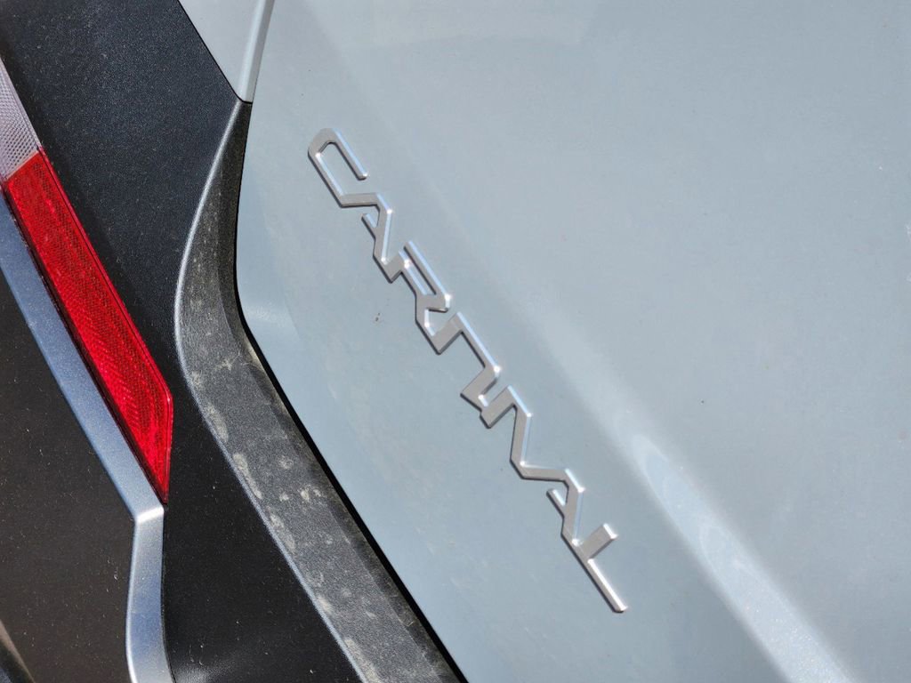 Certified 2025 Kia Carnival SX Prestige image 8