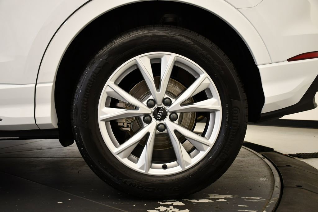 Used 2025 Audi Q3 2.0T Premium w/ Convenience Package image 15