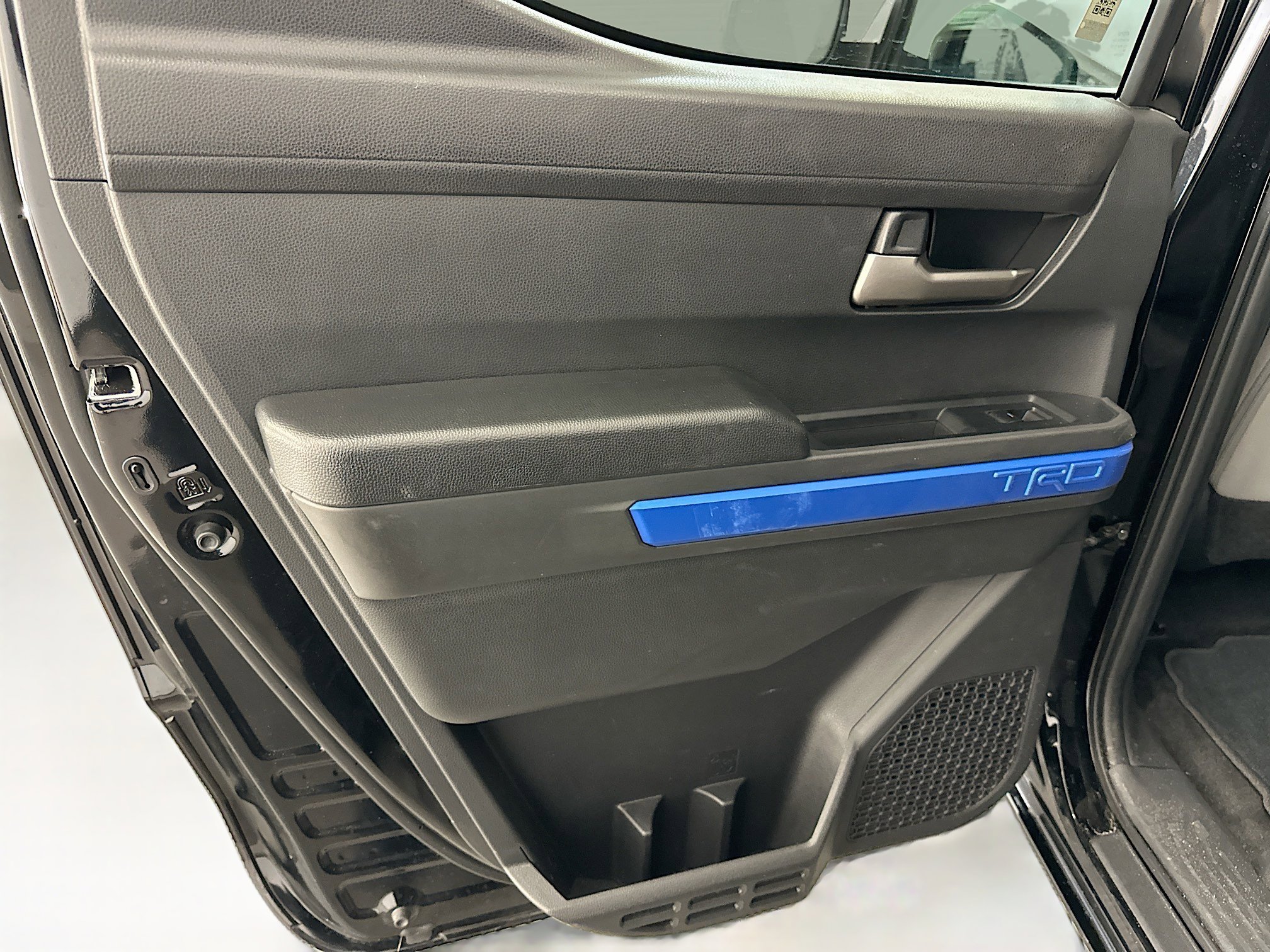 Used 2025 Toyota Tacoma TRD Off-Road image 27