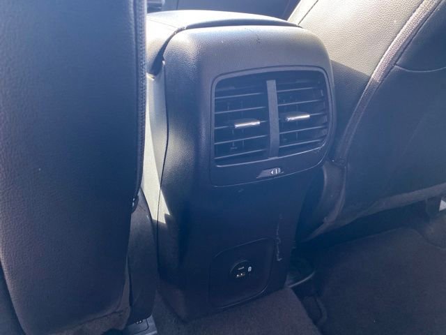 Used 2022 Ford Escape Titanium AWD/4WD image 19