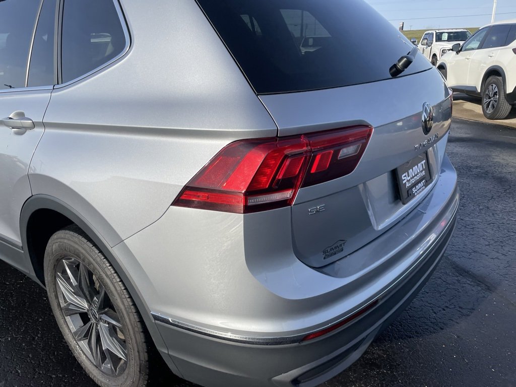 Used 2024 Volkswagen Tiguan SE image 40