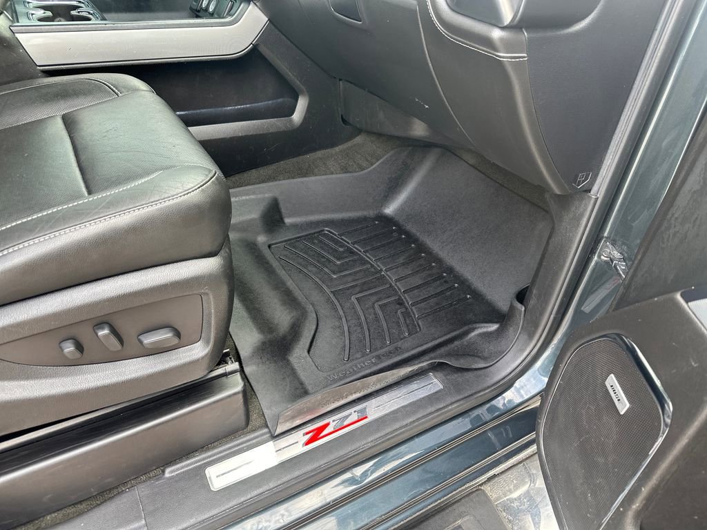 Used 2018 Chevrolet Silverado 2500 LTZ w/ Duramax Plus Package AWD/4WD image 39