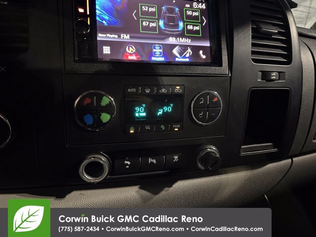 Used 2009 GMC Sierra 2500 SLE w/ Convenience Package AWD/4WD image 27