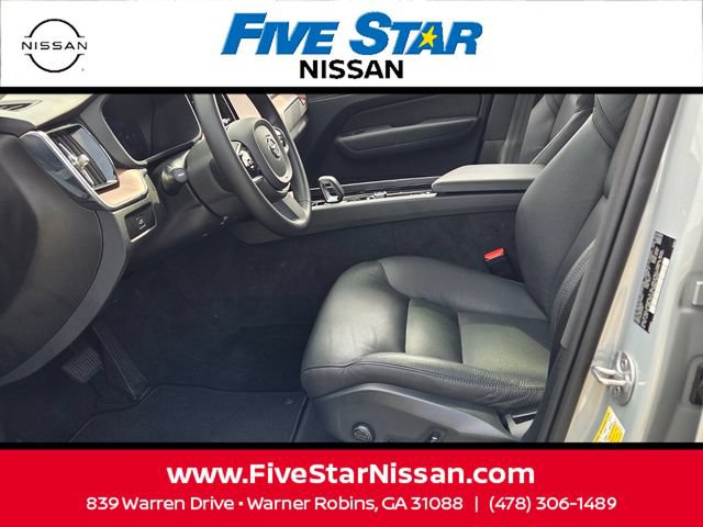 Used 2024 Volvo XC60 B5 Plus w/ Protection Package Premier AWD/4WD image 5