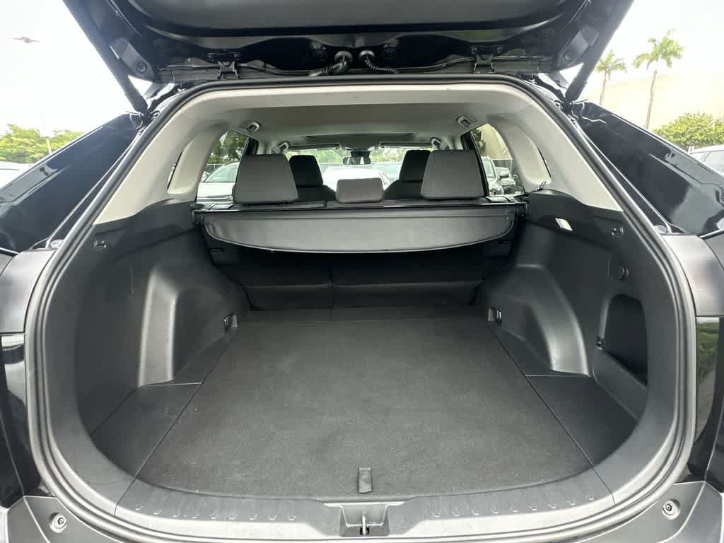 Used 2024 Toyota RAV4 XLE w/ Convenience Package FWD image 12