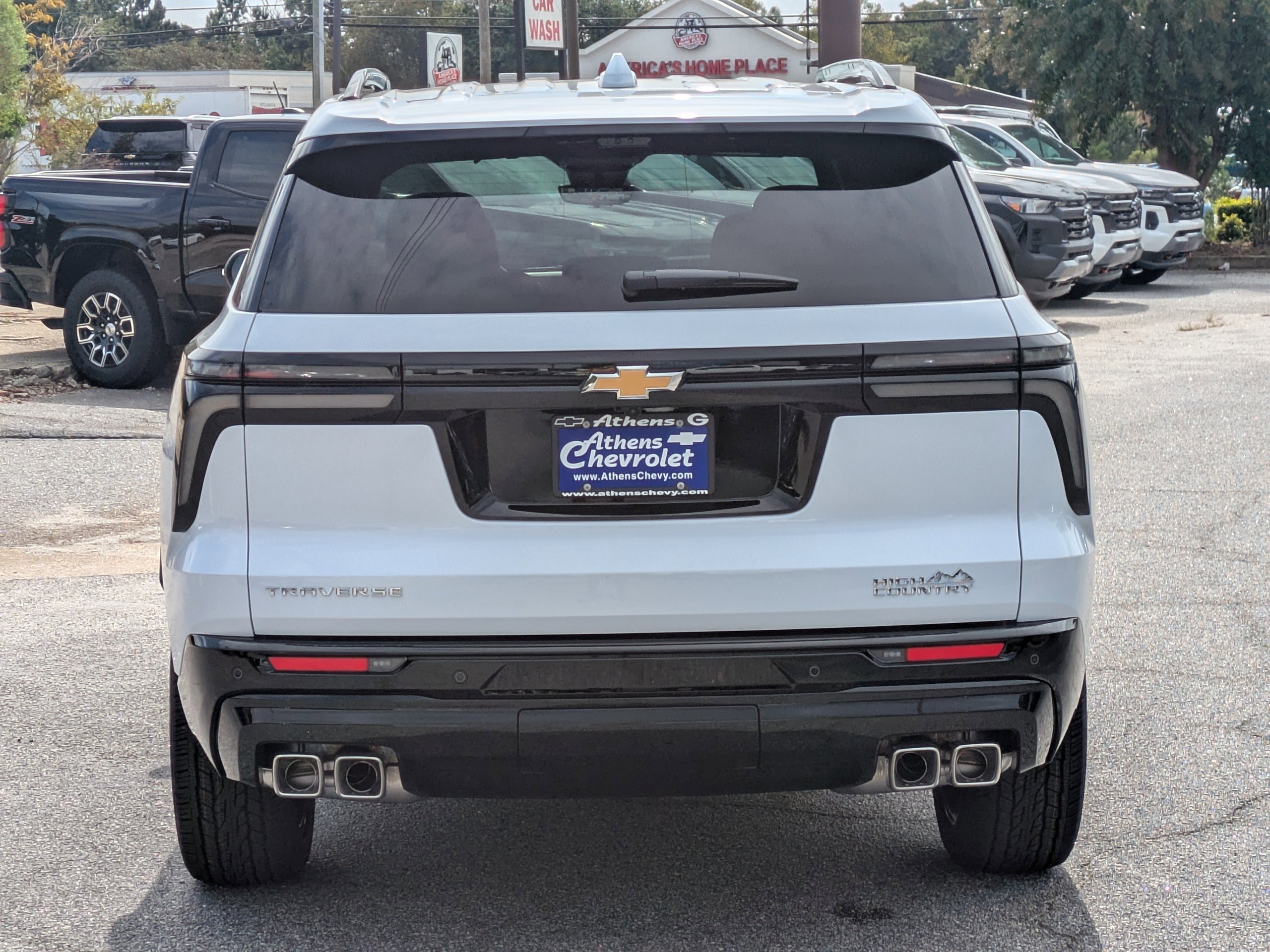 New 2026 Chevrolet Traverse High Country image 5