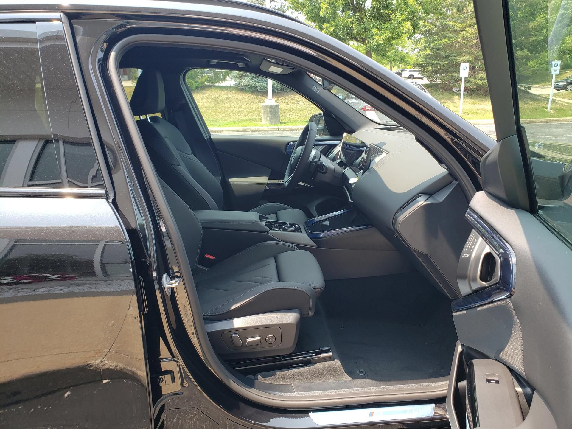 New 2026 BMW X3 xDrive30i w/ Premium Package AWD/4WD image 19