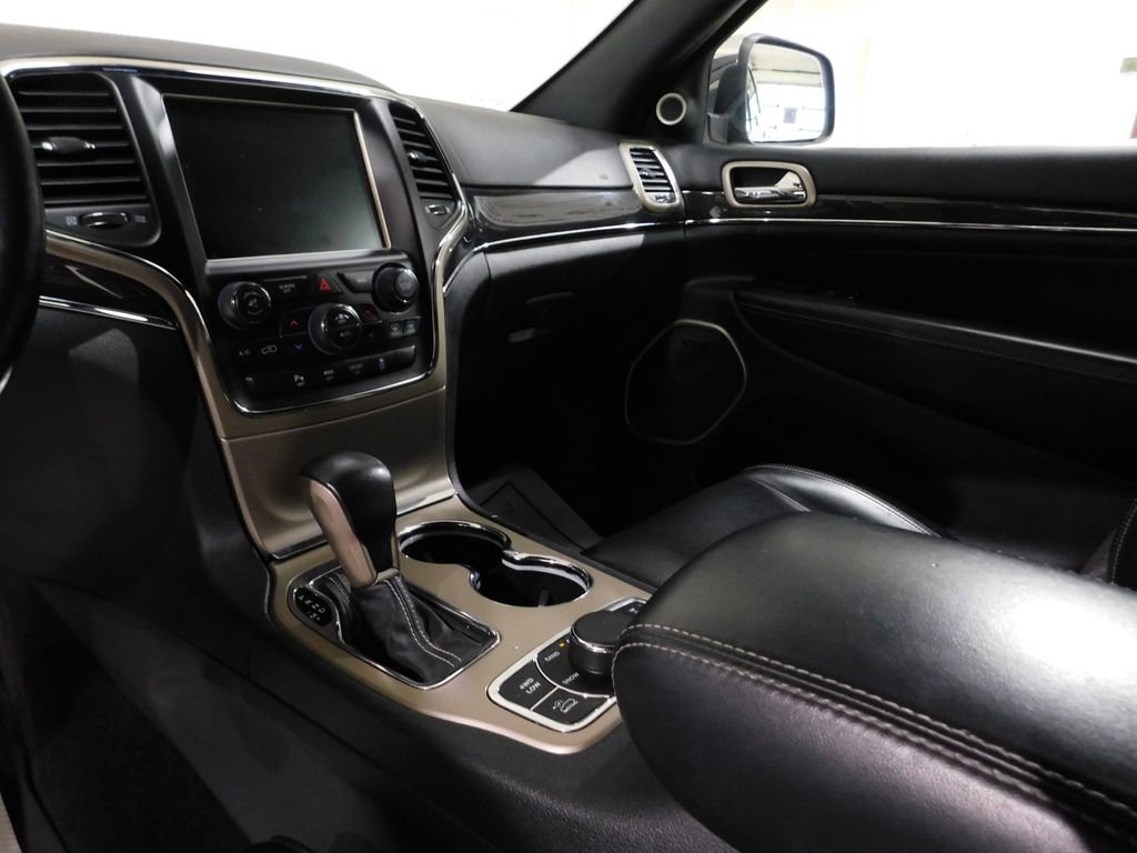 Used 2017 Jeep Grand Cherokee Overland AWD/4WD image 77