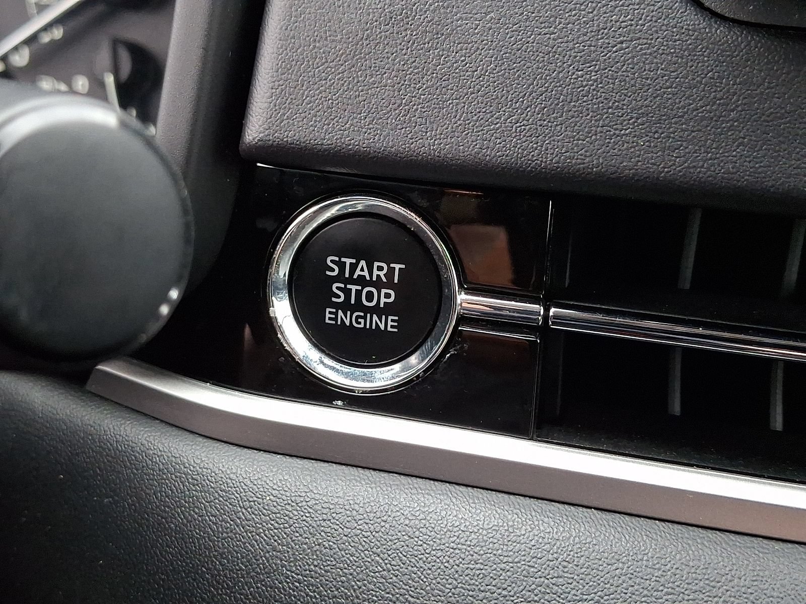 Used 2022 Mitsubishi Outlander ES AWD/4WD image 24