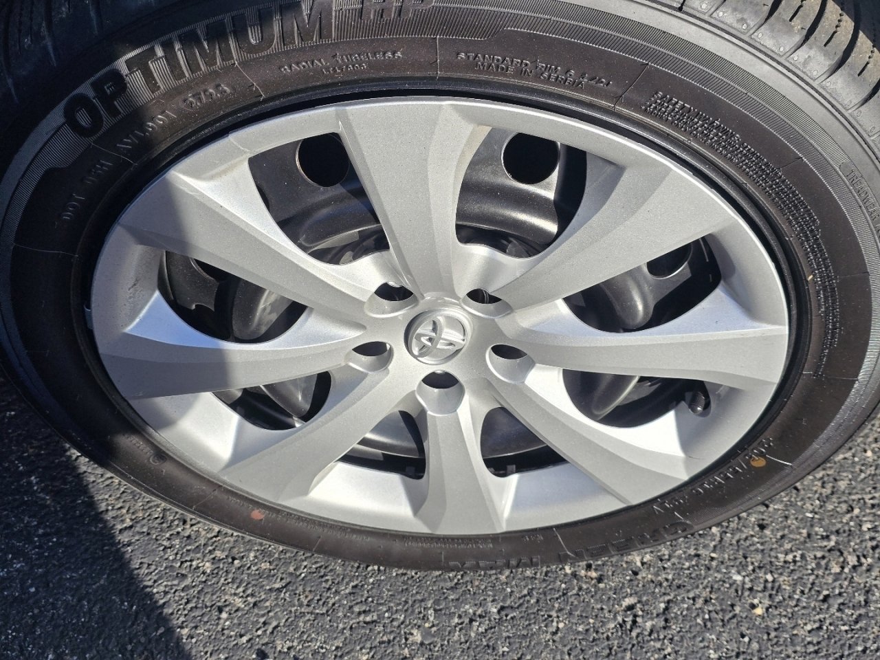 Used 2024 Toyota Corolla LE image 24