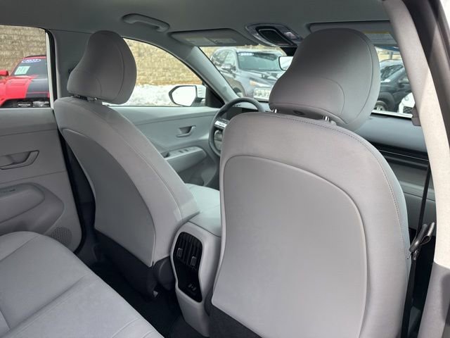 Used 2025 Hyundai Kona SEL image 24