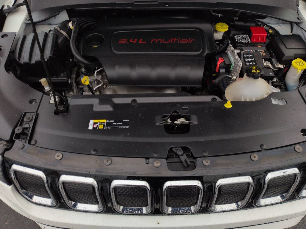 Used 2022 Jeep Compass Limited w/ Sun and Sound Group AWD/4WD image 22