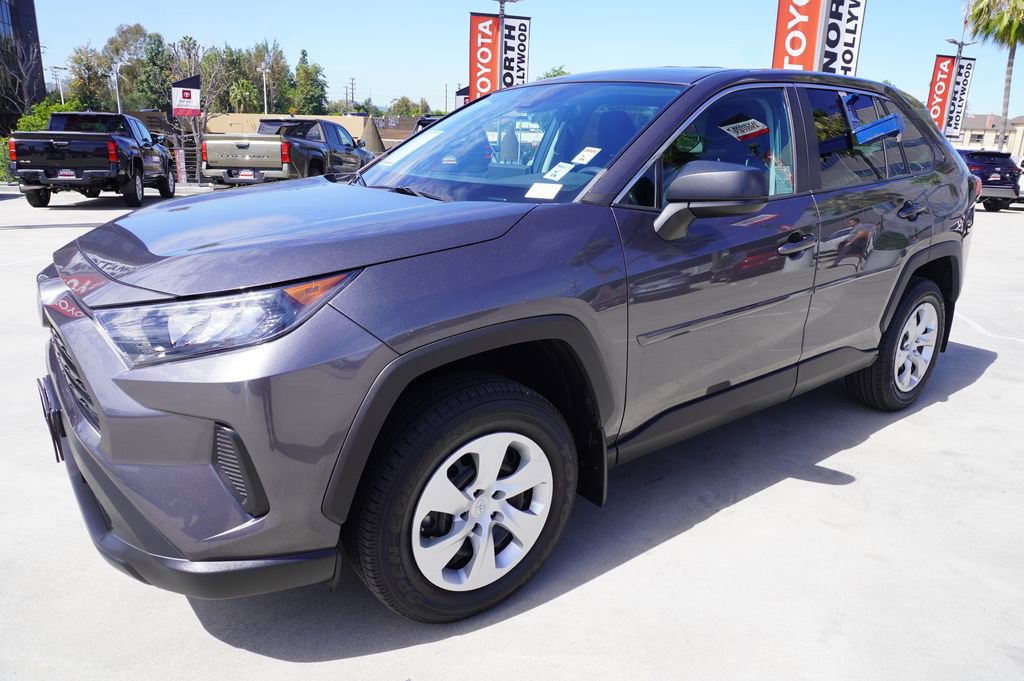 Certified 2022 Toyota RAV4 LE image 4