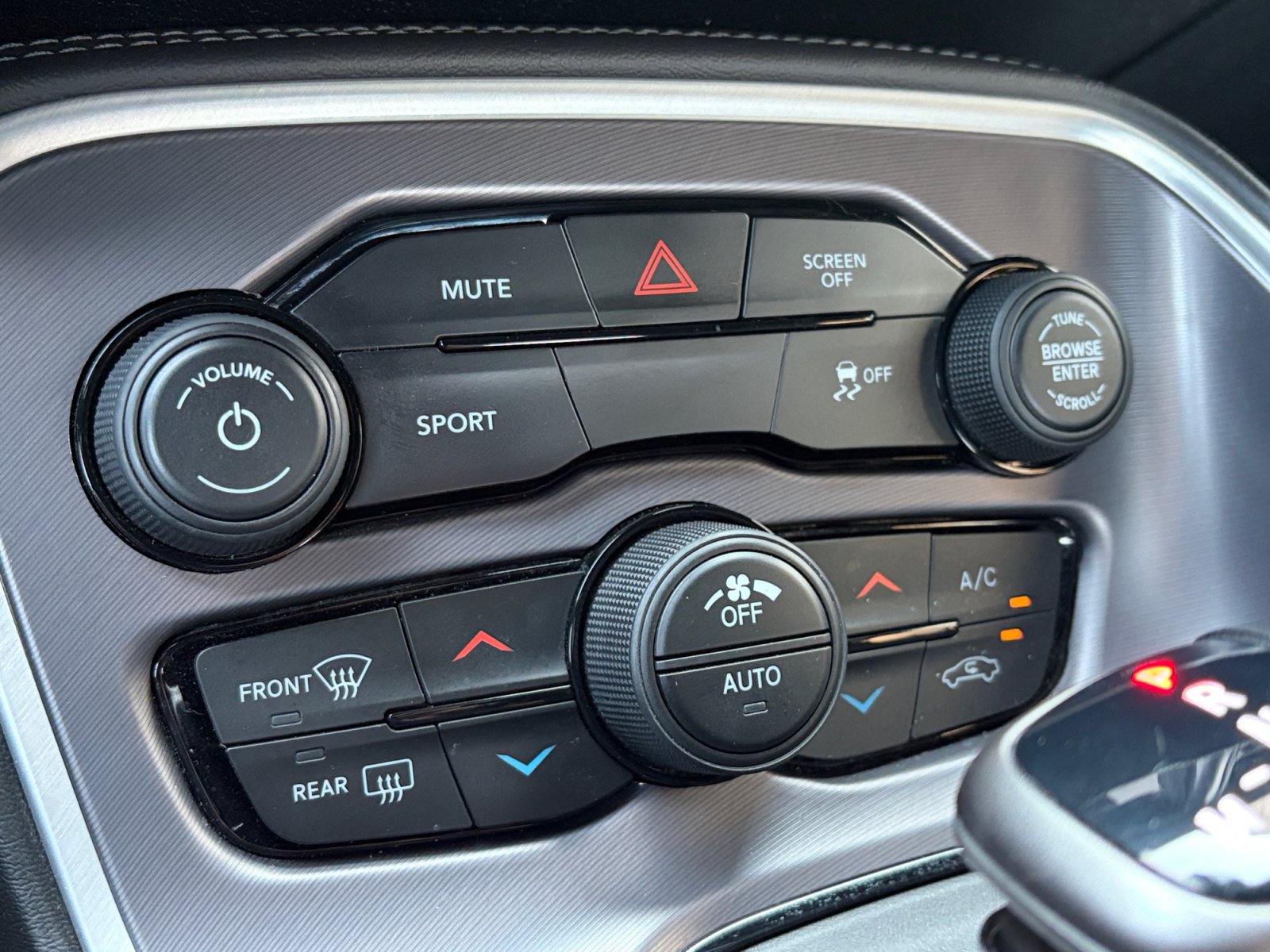 Used 2019 Dodge Challenger SXT AWD/4WD image 24