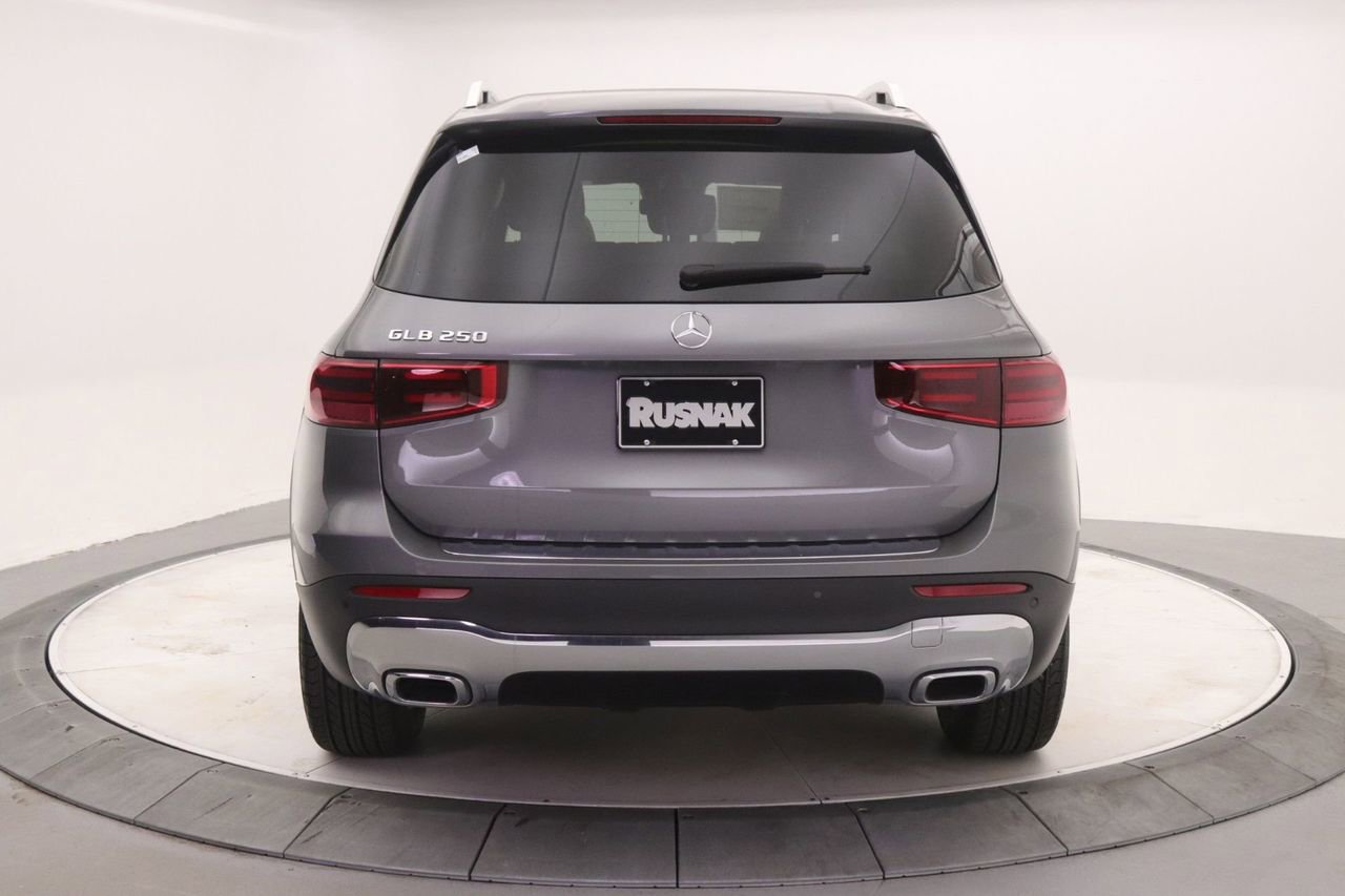 New 2026 Mercedes-Benz GLB 250 GLB 250 image 3