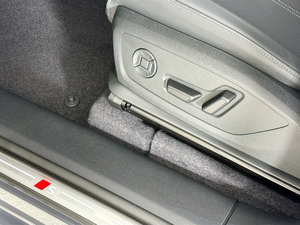 New 2027 Audi SQ6 e-tron Premium Plus AWD/4WD image 24