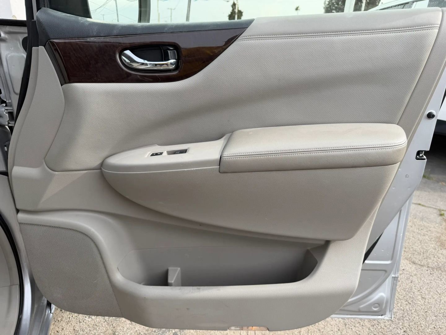 Used 2016 Nissan Quest SV image 15