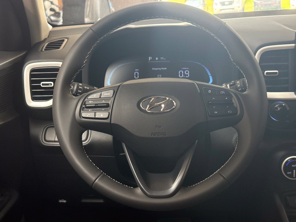 New 2026 Hyundai Venue SEL FWD image 19