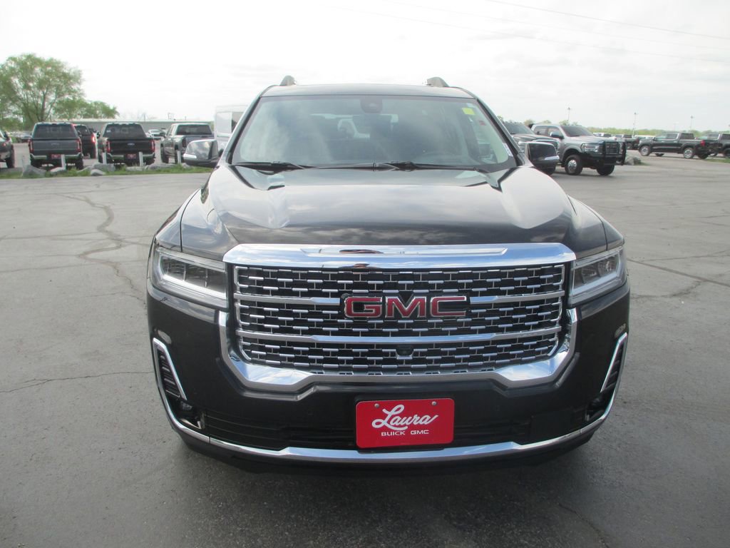 Used 2023 GMC Acadia Denali w/ Black Diamond Edition image 13