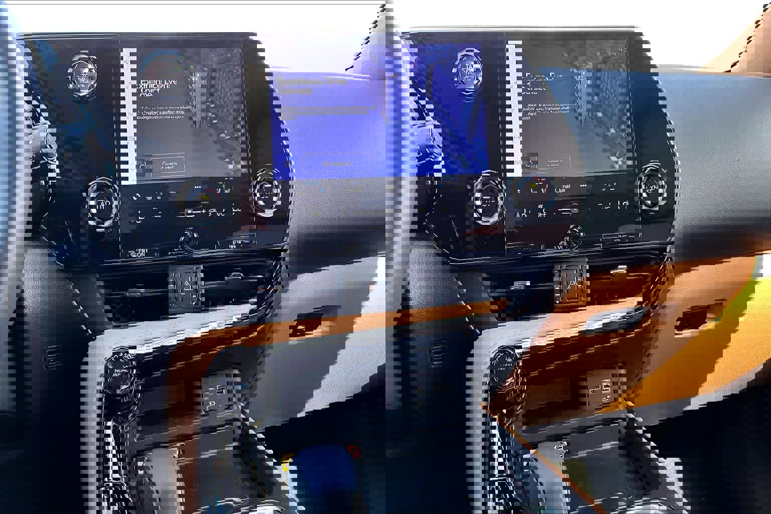 Used 2025 Lexus NX 250 FWD w/ Towing Package (2000 Lbs) image 35