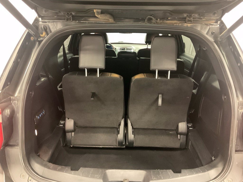 Used 2017 Ford Explorer Limited w/ Equipment Group 301A AWD/4WD image 10